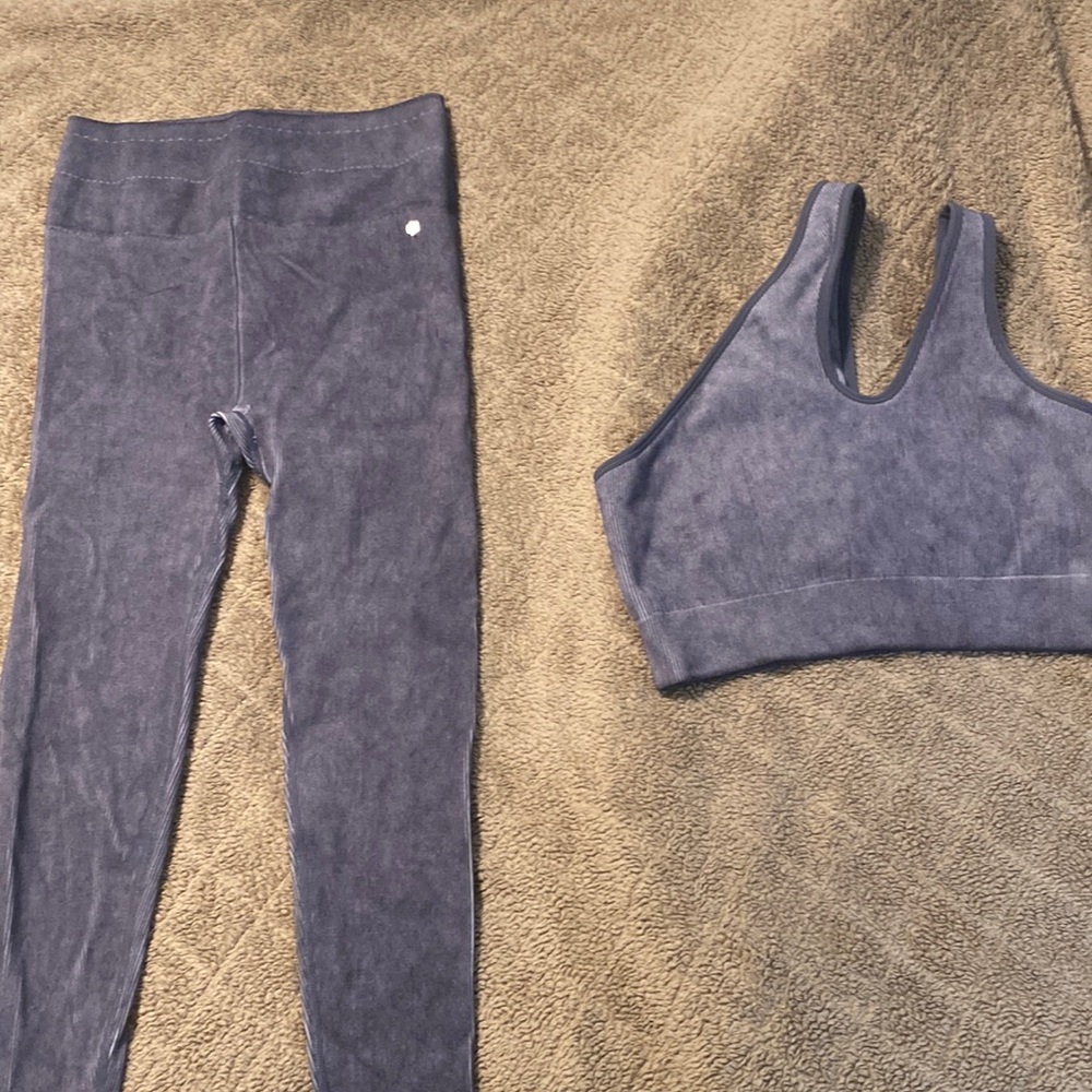 Fabletics One shoulder bra set